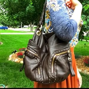 B. Makowsky slouch bag purse brown